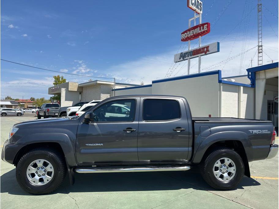 Used 2013 Toyota Tacoma PreRunner image 13