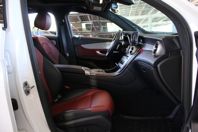 Used 2021 Mercedes-Benz GLC 300 4MATIC Coupe image 25