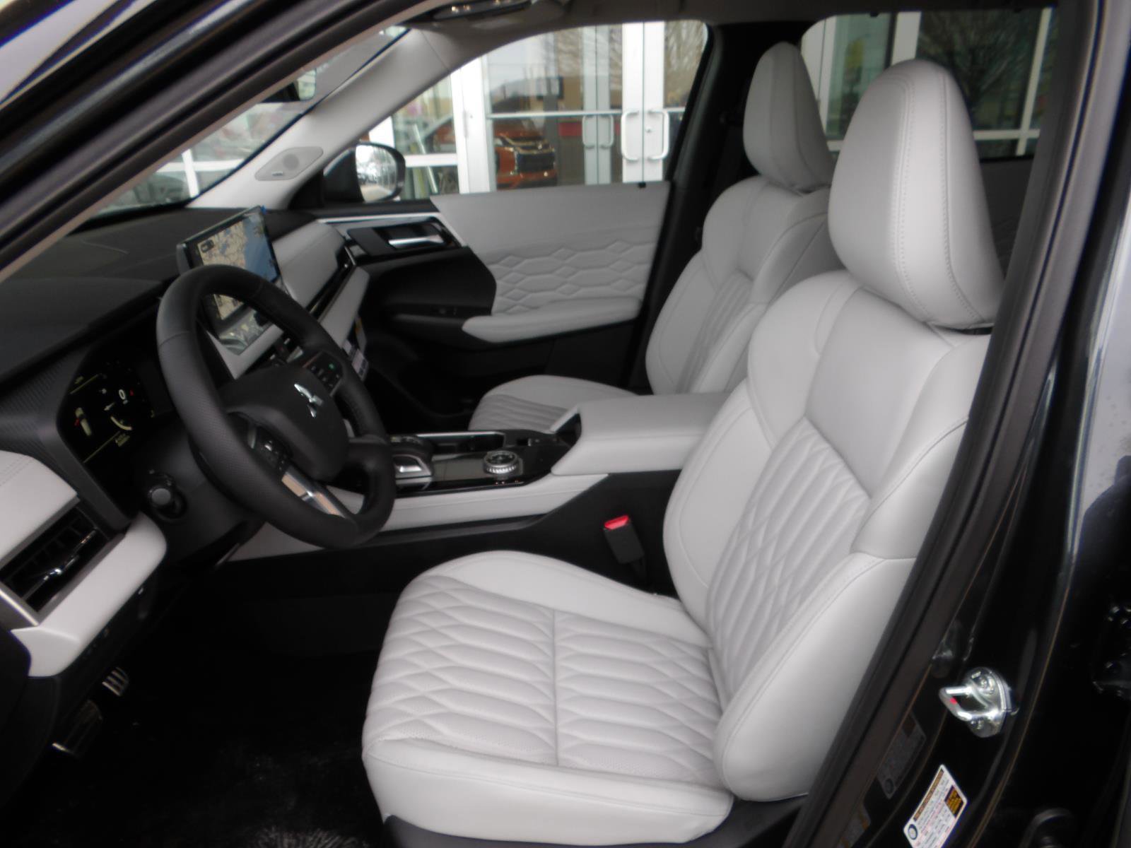 New 2026 Mitsubishi Outlander SEL AWD/4WD image 15