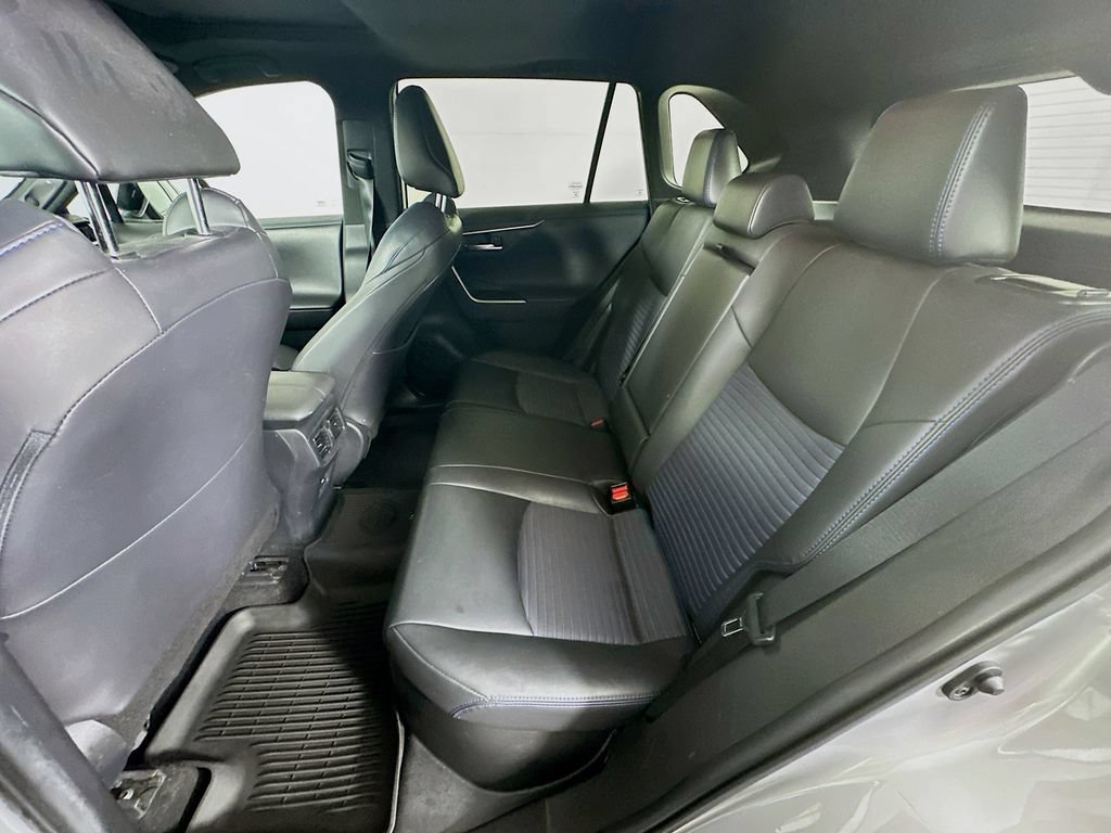Used 2021 Toyota RAV4 XSE AWD/4WD image 33