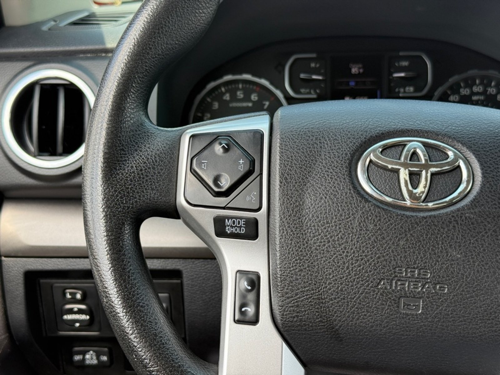 Used 2021 Toyota Tundra SR5 AWD/4WD image 22