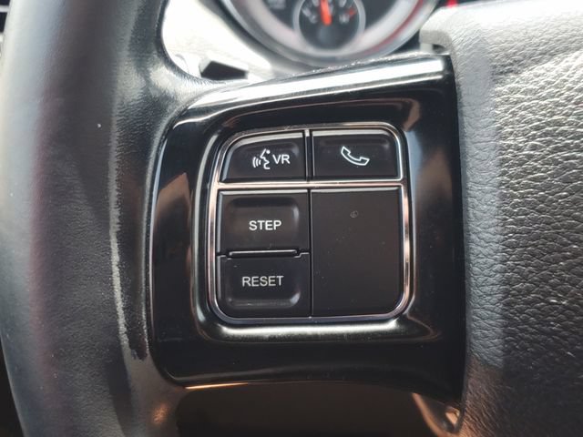 Used 2020 Dodge Grand Caravan SE FWD image 21
