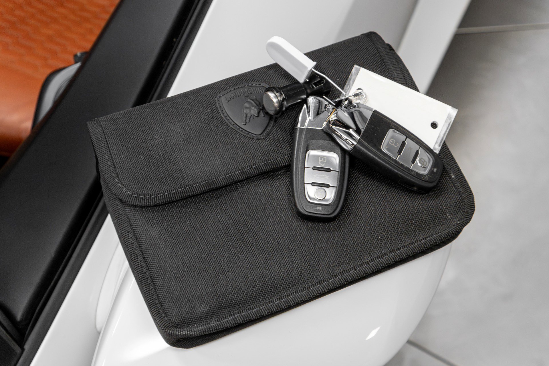 Used 2019 Lamborghini Huracan LP 580-2 image 75