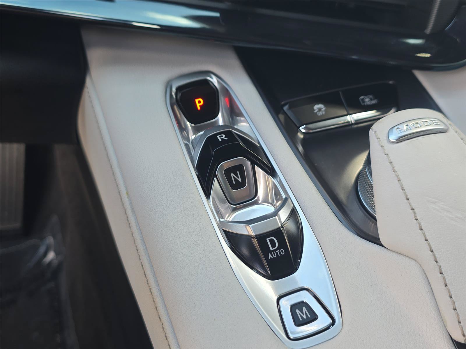 Used 2025 Chevrolet Corvette Z06 RWD image 16