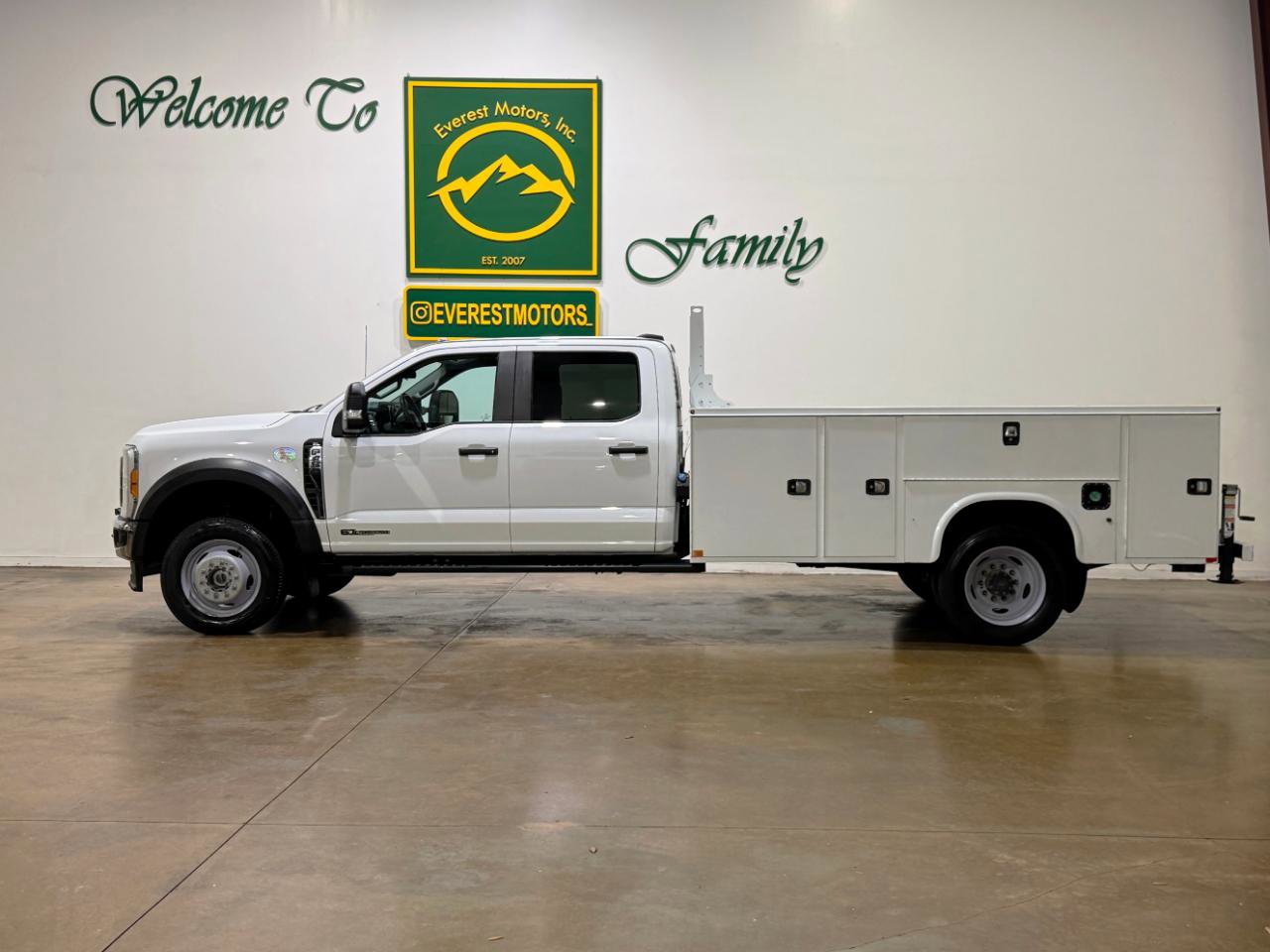 Used 2023 Ford F450 XL AWD/4WD image 5