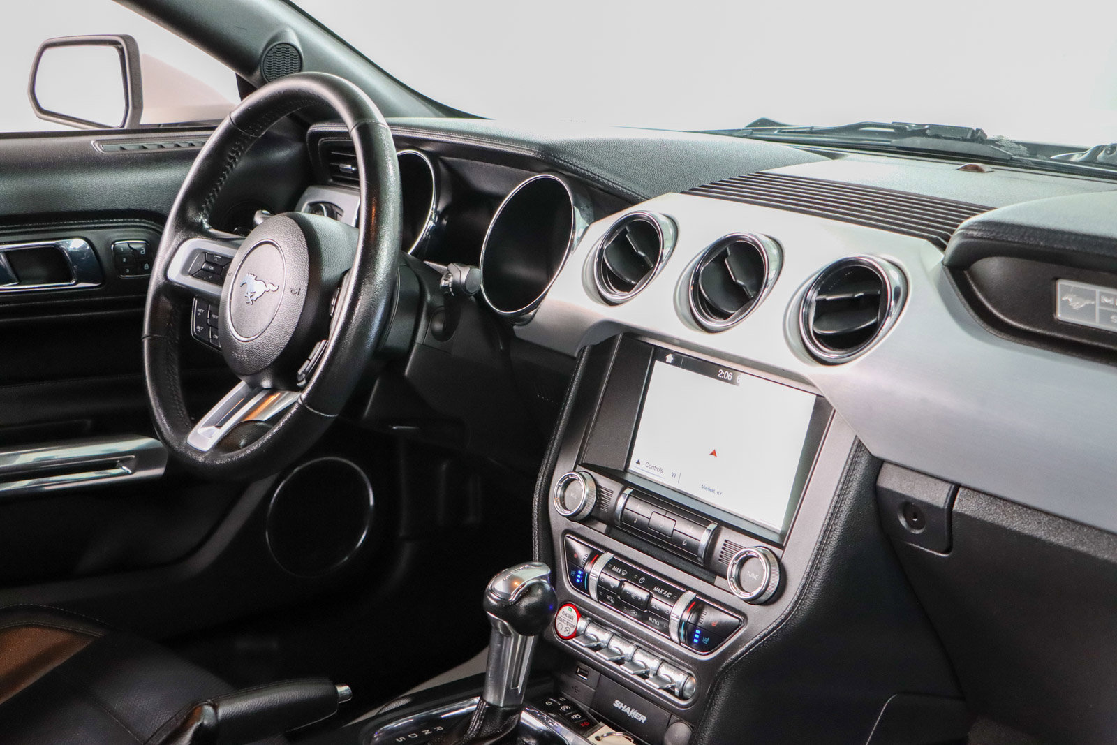 Used 2017 Ford Mustang GT Premium w/ Equipment Group 401A image 25