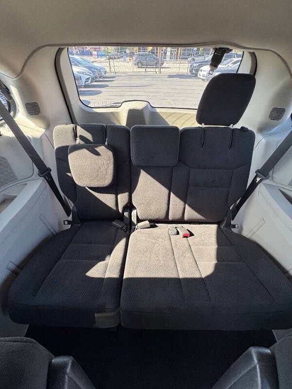 Used 2016 Dodge Grand Caravan SE w/ Quick Order Package 29E SE FWD image 19
