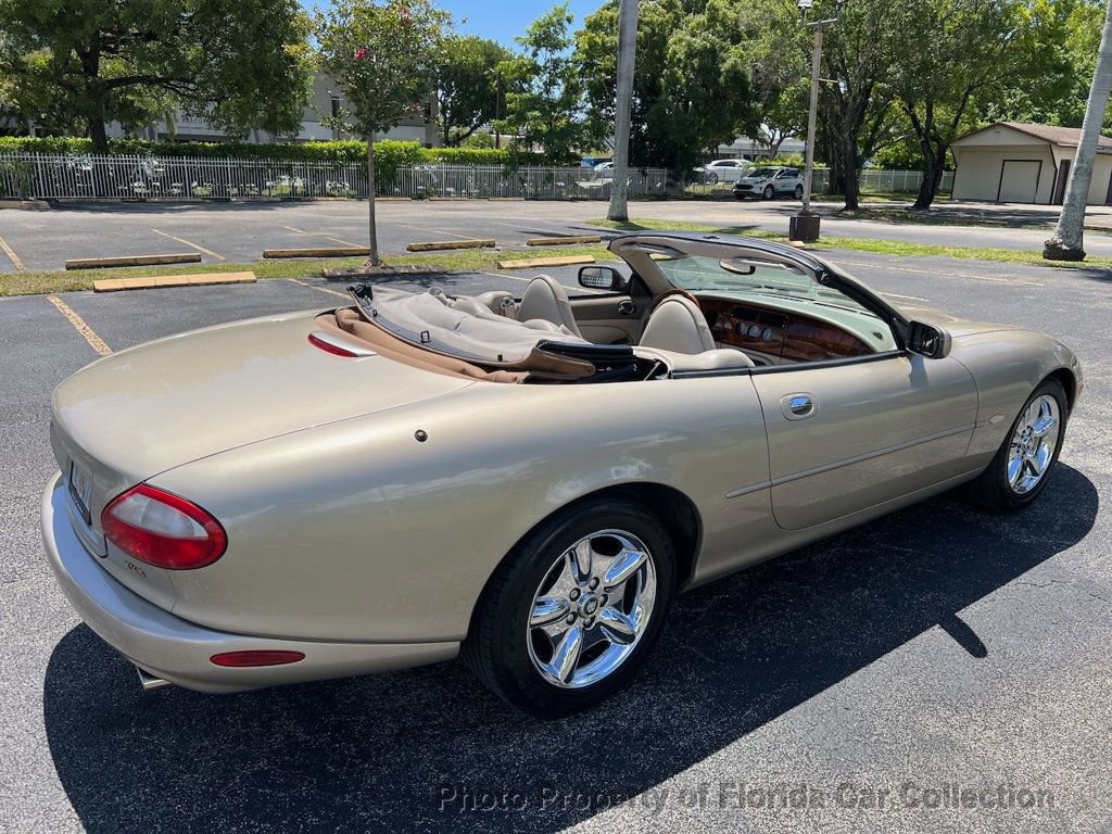 Used 1999 Jaguar XK8 Convertible image 4