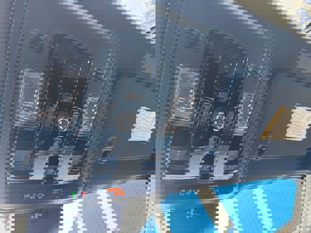 New 2026 Chevrolet Suburban High Country w/ Sun And Tow Package image 29