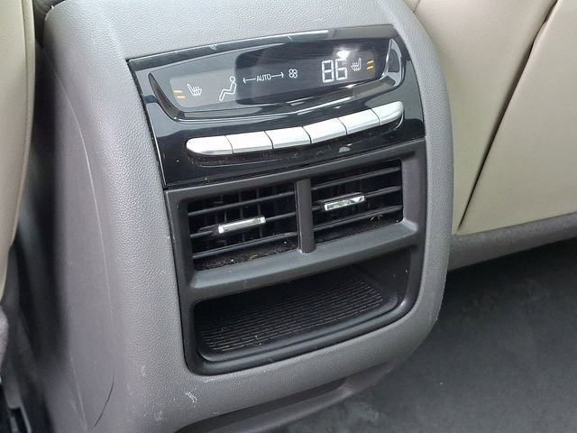 Used 2024 Cadillac XT5 Premium Luxury image 9