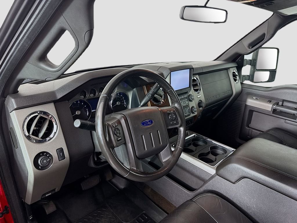 Used 2013 Ford F250 Lariat w/ Lariat Interior Pkg image 9