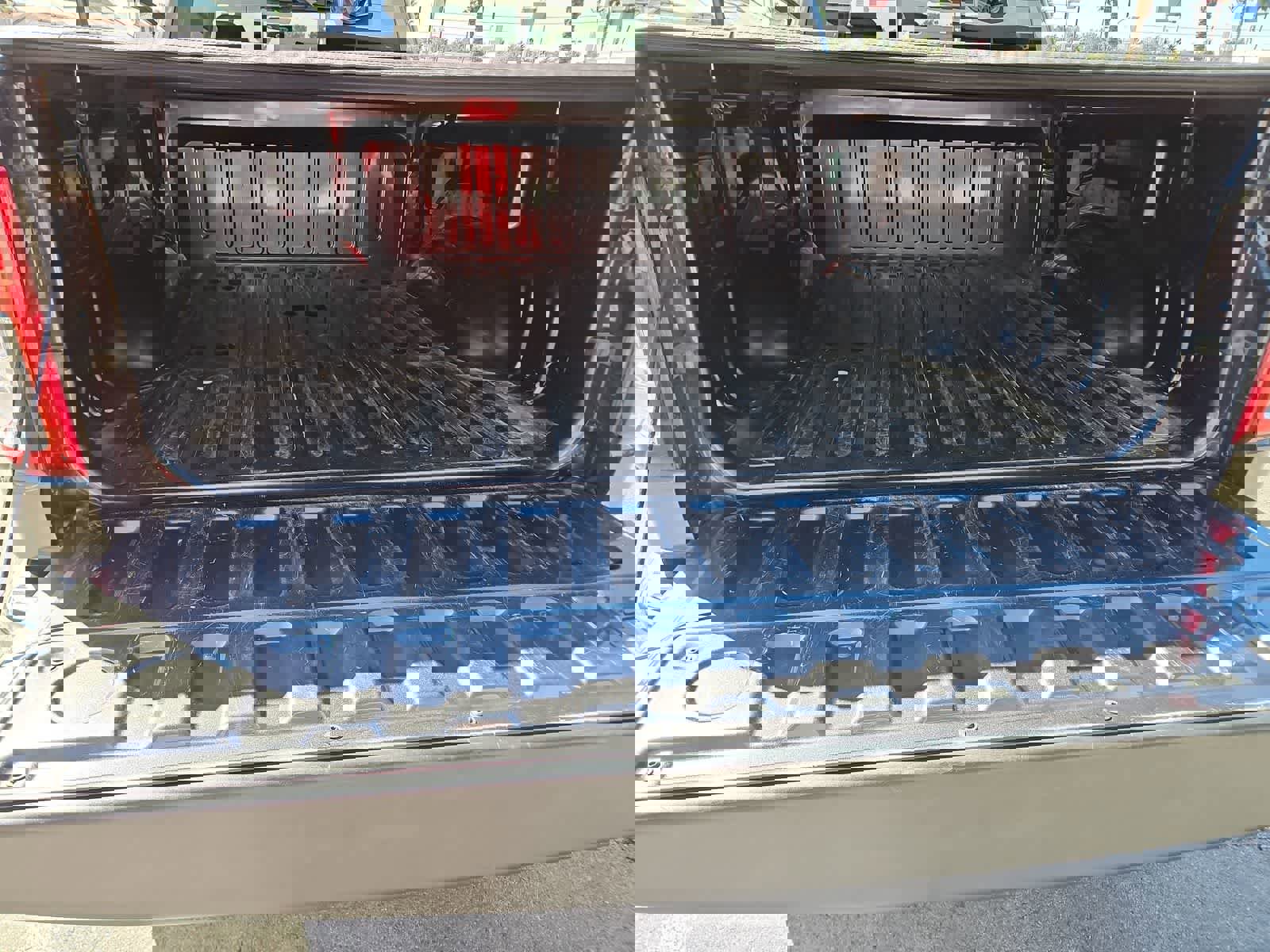 Used 2021 RAM 1500 Tradesman w/ SXT Appearance Group image 31