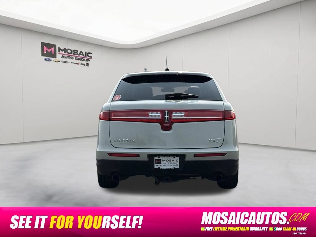 Used 2019 Lincoln MKT AWD image 6