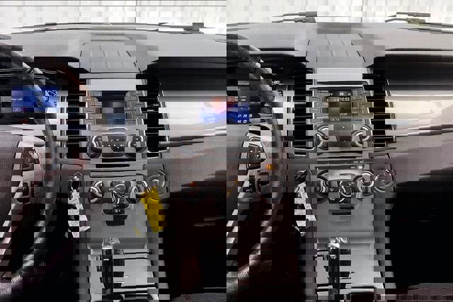 Used 2019 Ford Taurus SEL image 6