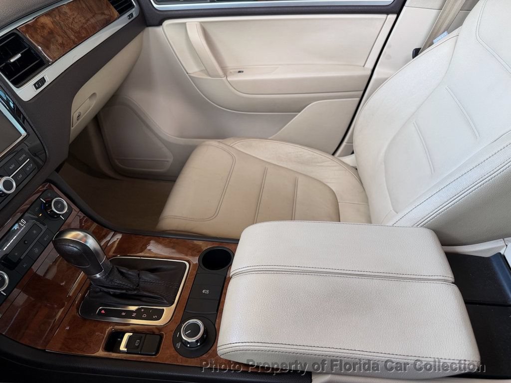 Used 2012 Volkswagen Touareg VR6 AWD/4WD image 56