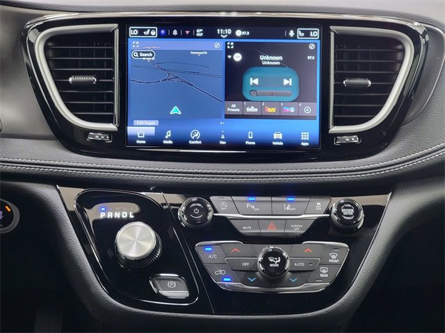 New 2026 Chrysler Pacifica Select image 24