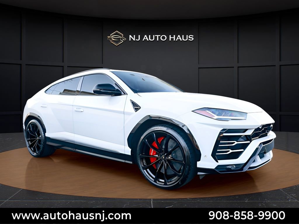 Used 2023 Lamborghini Urus S image 1