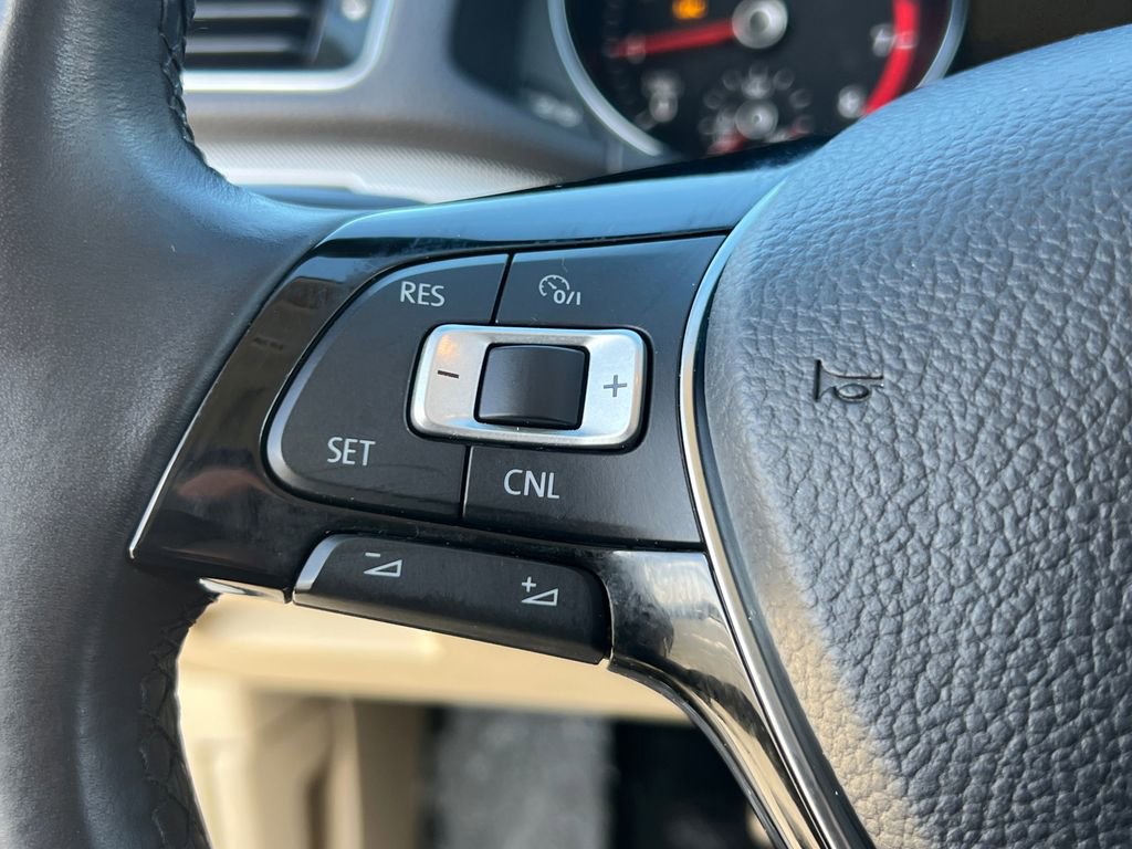 Used 2019 Volkswagen Passat 2.0T Wolfsburg image 29