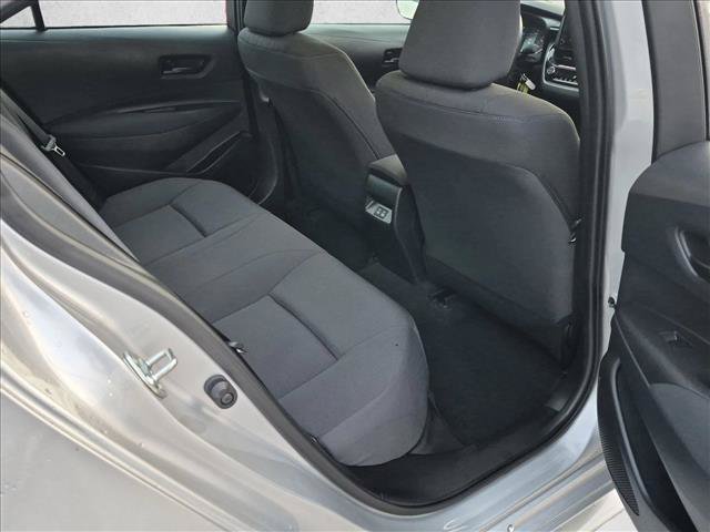 Used 2025 Toyota Corolla LE FWD image 18