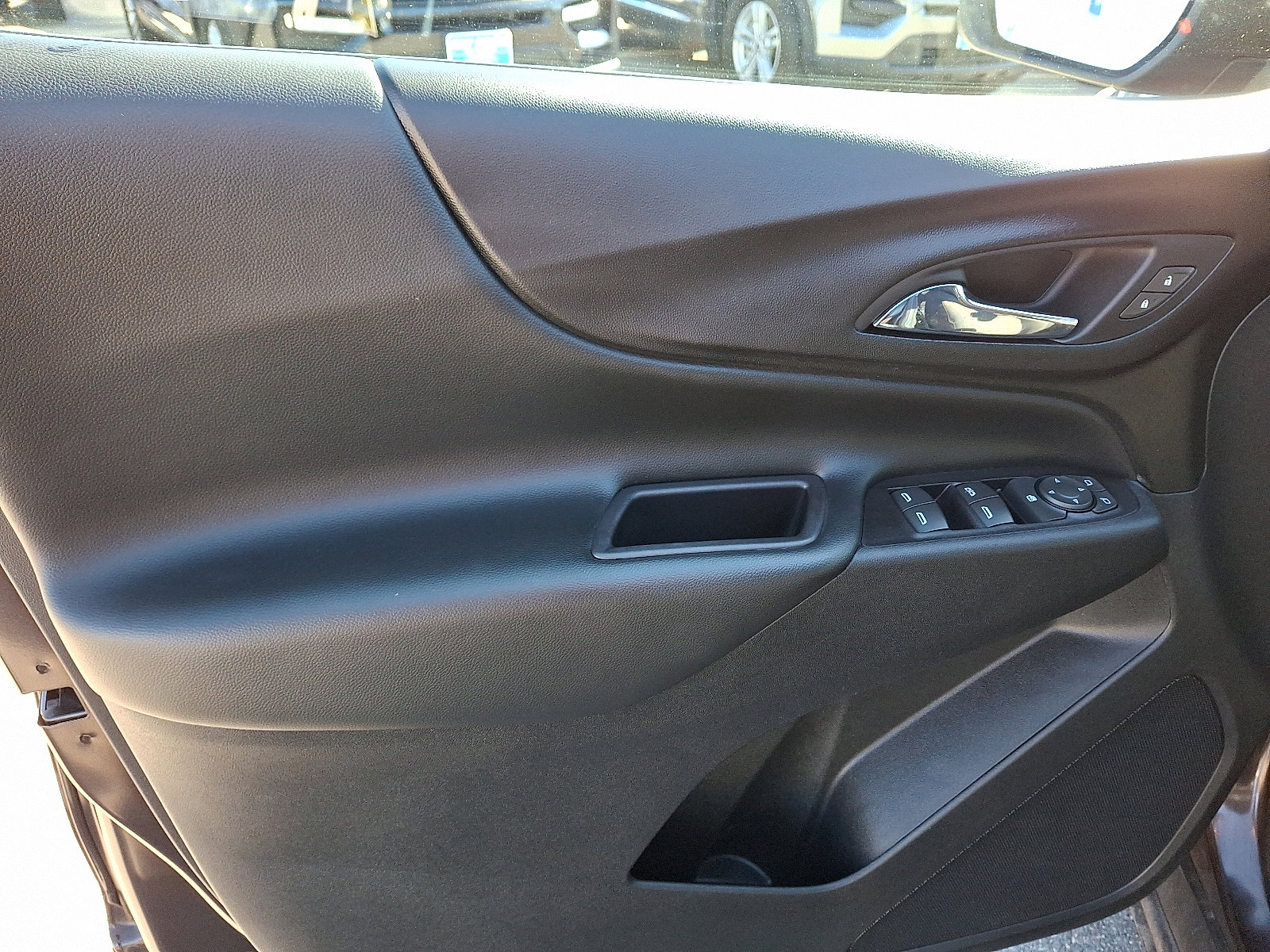 Used 2020 Chevrolet Equinox LT image 12