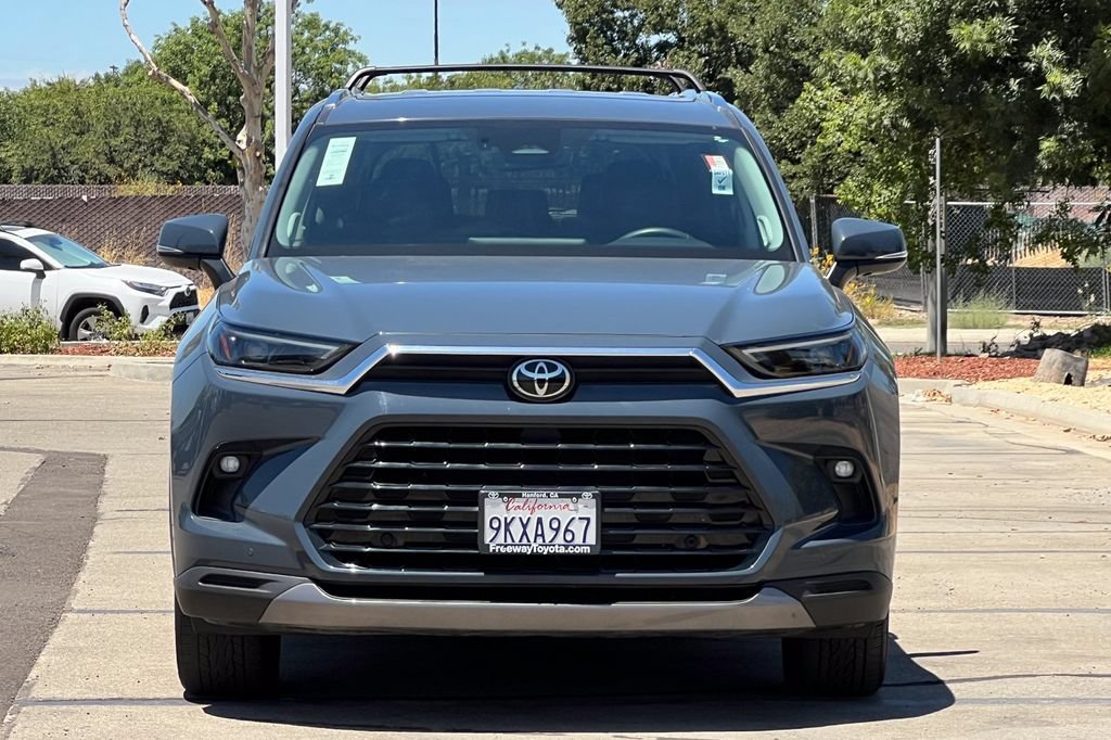 Certified 2024 Toyota Grand Highlander FWD image 11