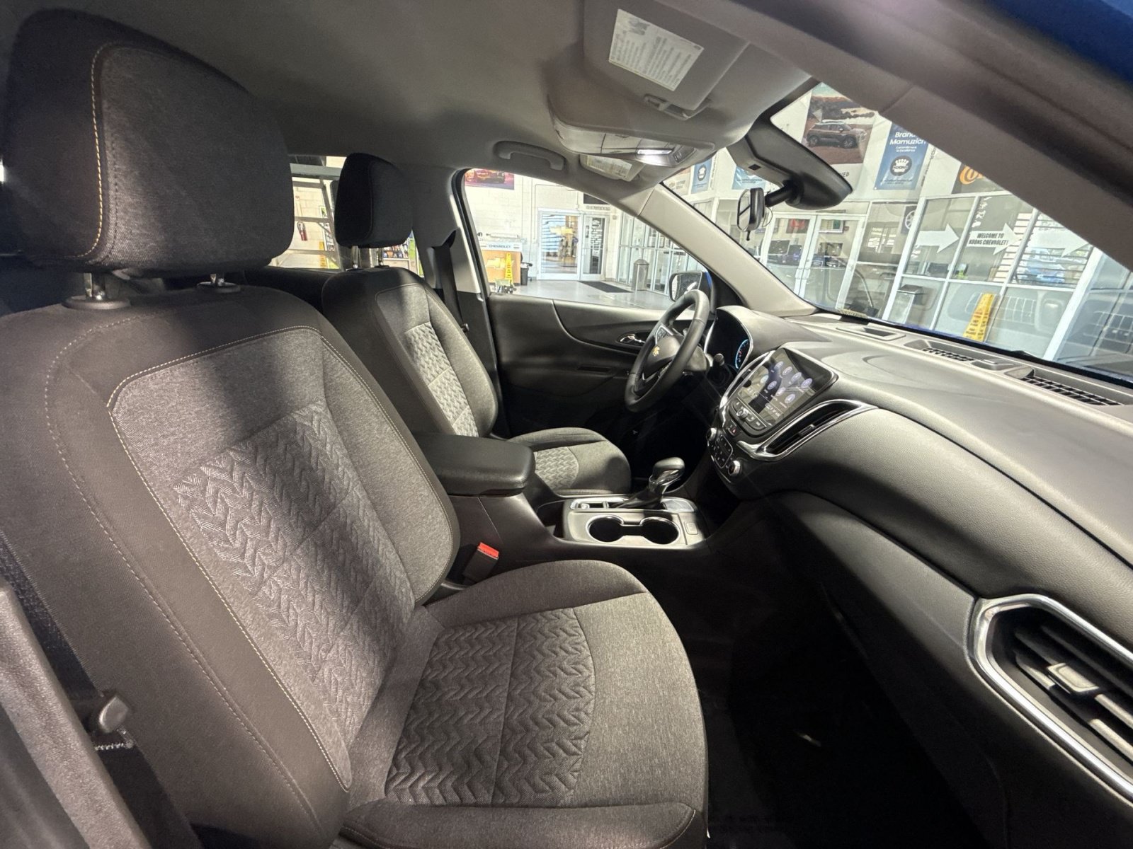 Used 2024 Chevrolet Equinox LT FWD image 27