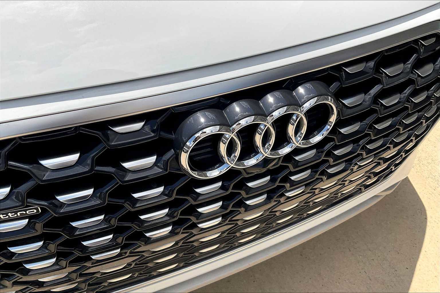 Used 2021 Audi Q5 2.0T Premium w/ Convenience Package image 29