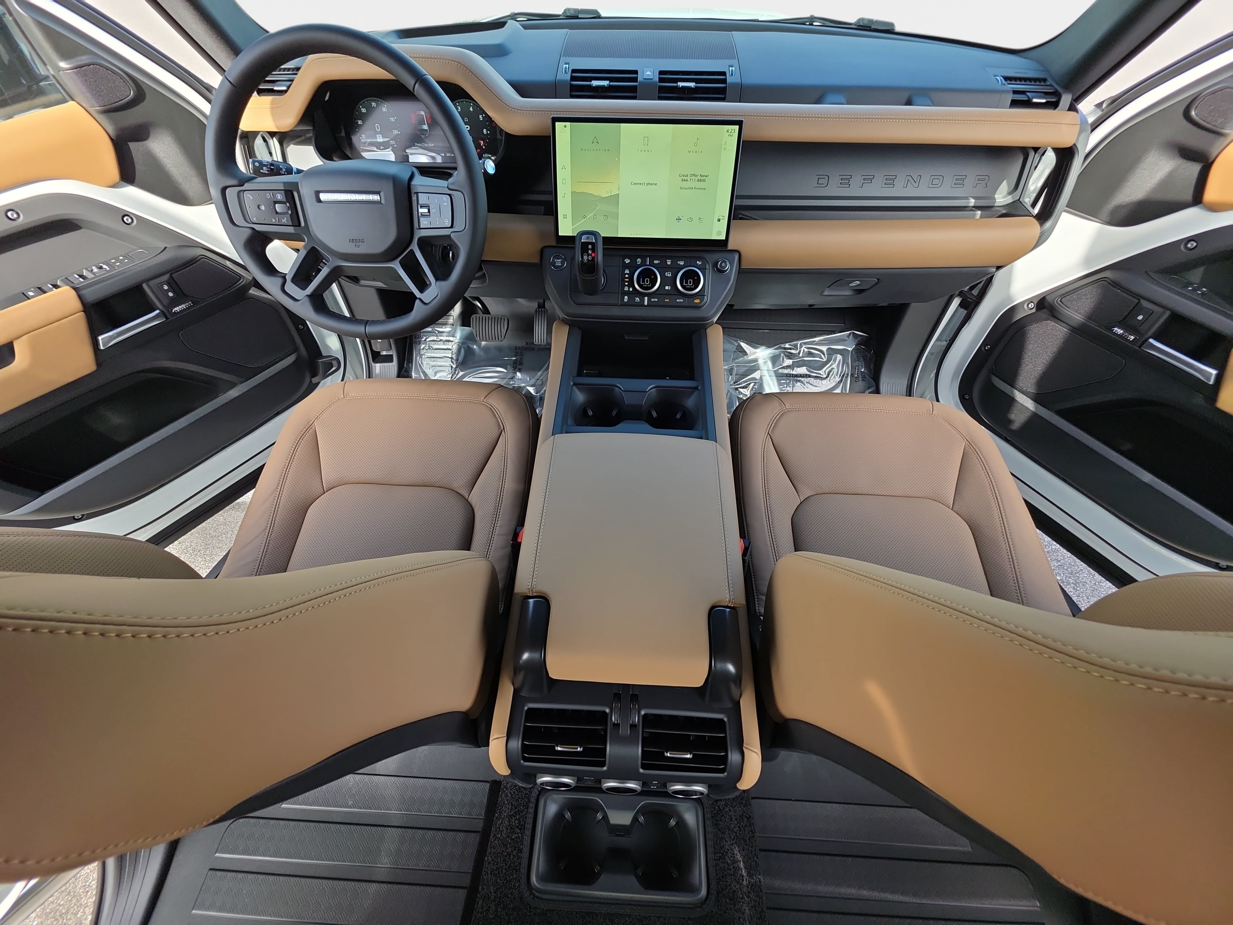 New 2026 Land Rover Defender 130 X-Dynamic SE AWD/4WD image 8