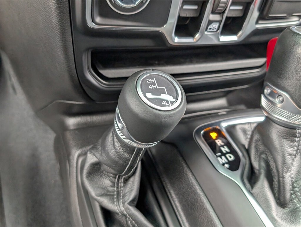 Certified 2024 Jeep Wrangler Sahara w/ Technology Group image 24