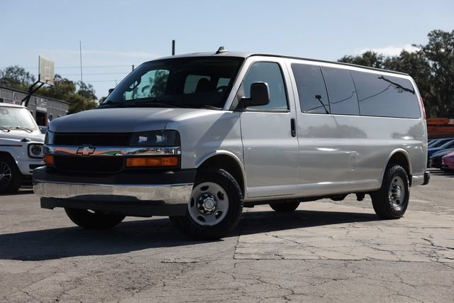 Used 2017 Chevrolet Express 3500 LT w/ LT Preferred Equipment Group RWD image 1