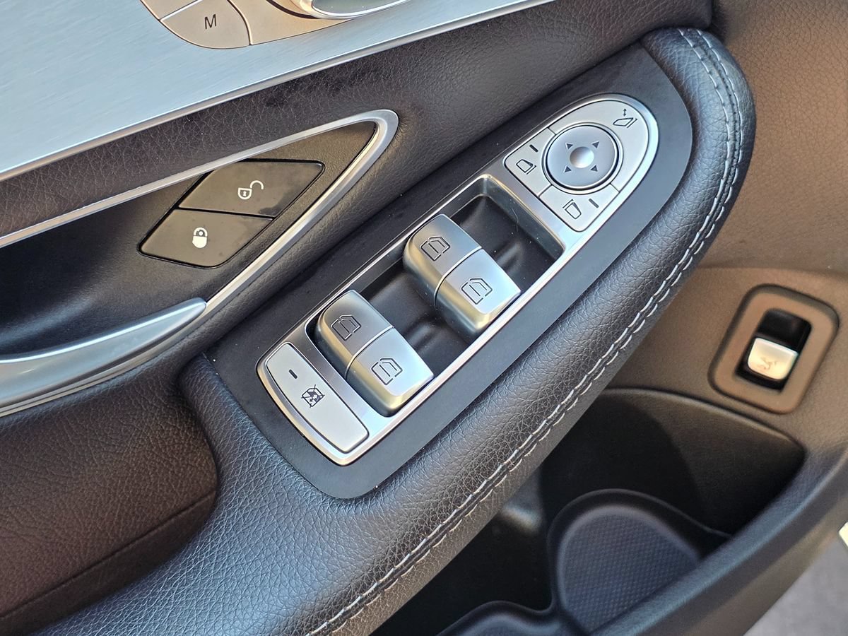 Used 2017 Mercedes-Benz C 300 Sedan image 26