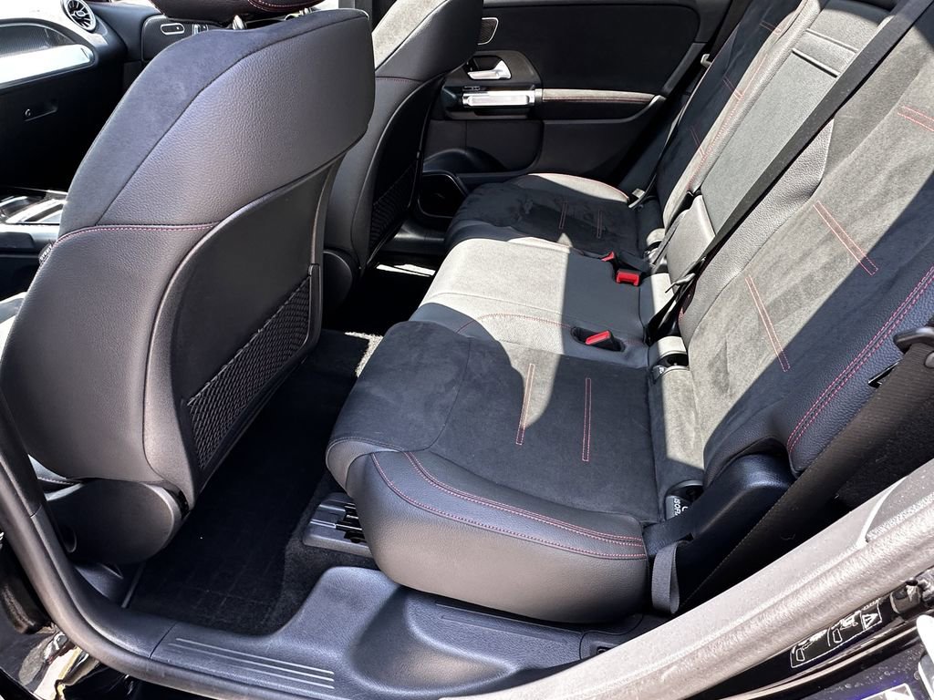 Certified 2025 Mercedes-Benz GLB 250 4MATIC image 24