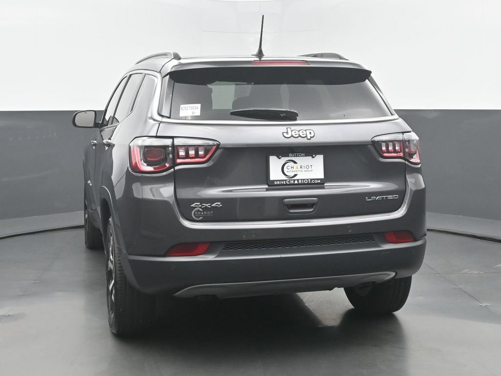 Used 2024 Jeep Compass Limited w/ Sun and Sound Group AWD/4WD image 5
