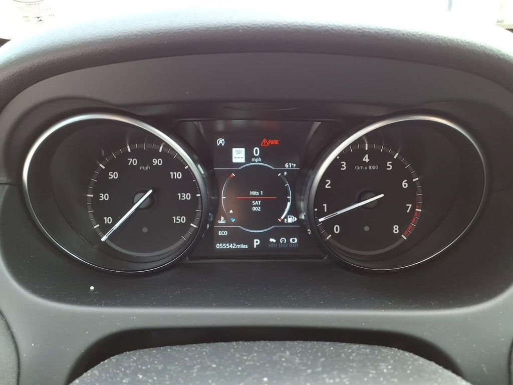 Used 2018 Land Rover Discovery Sport HSE image 16