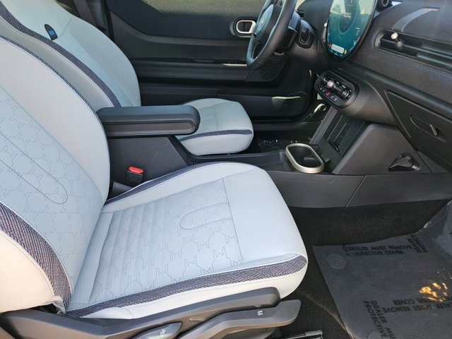 Certified 2025 MINI Cooper S FWD image 19