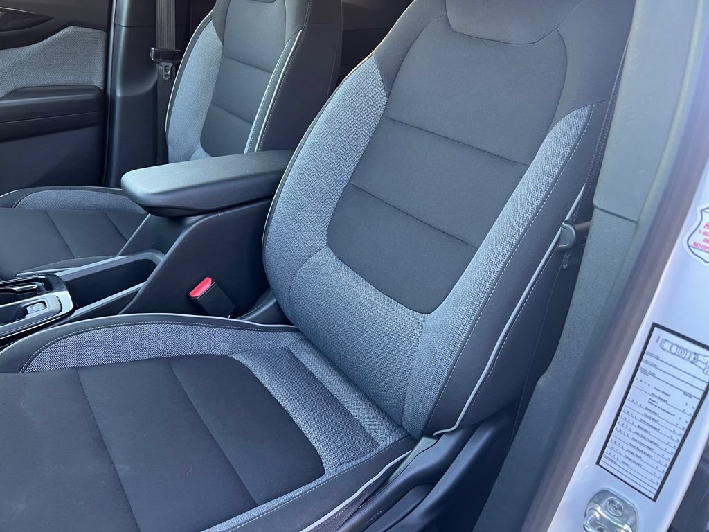 Used 2025 Chevrolet TrailBlazer LT AWD/4WD image 11