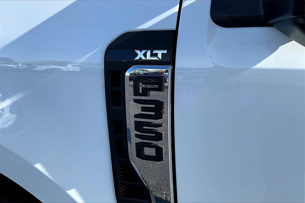New 2025 Ford F350 XLT w/ 360-Degree Camera Package image 7