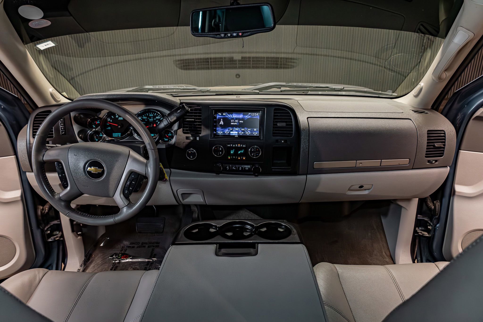 Used 2014 Chevrolet Silverado 2500 LT w/ Interior Plus Package AWD/4WD image 13