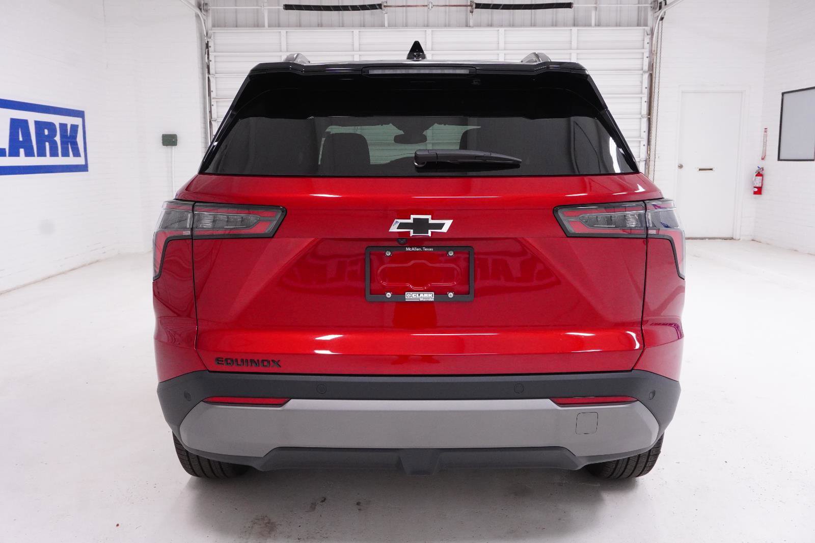 New 2026 Chevrolet Equinox LT w/ Midnight Edition image 6