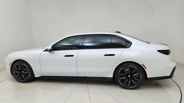 Used 2023 BMW i7 xDrive60 w/ Executive Package 2 image 4