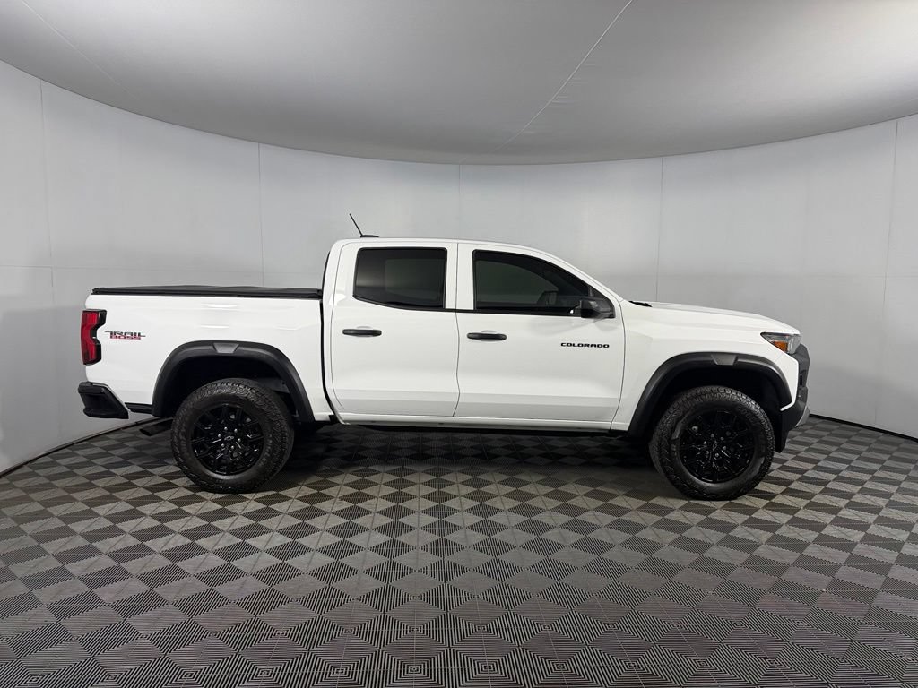 Used 2024 Chevrolet Colorado Trail Boss w/ Advanced Trailering Package AWD/4WD image 5