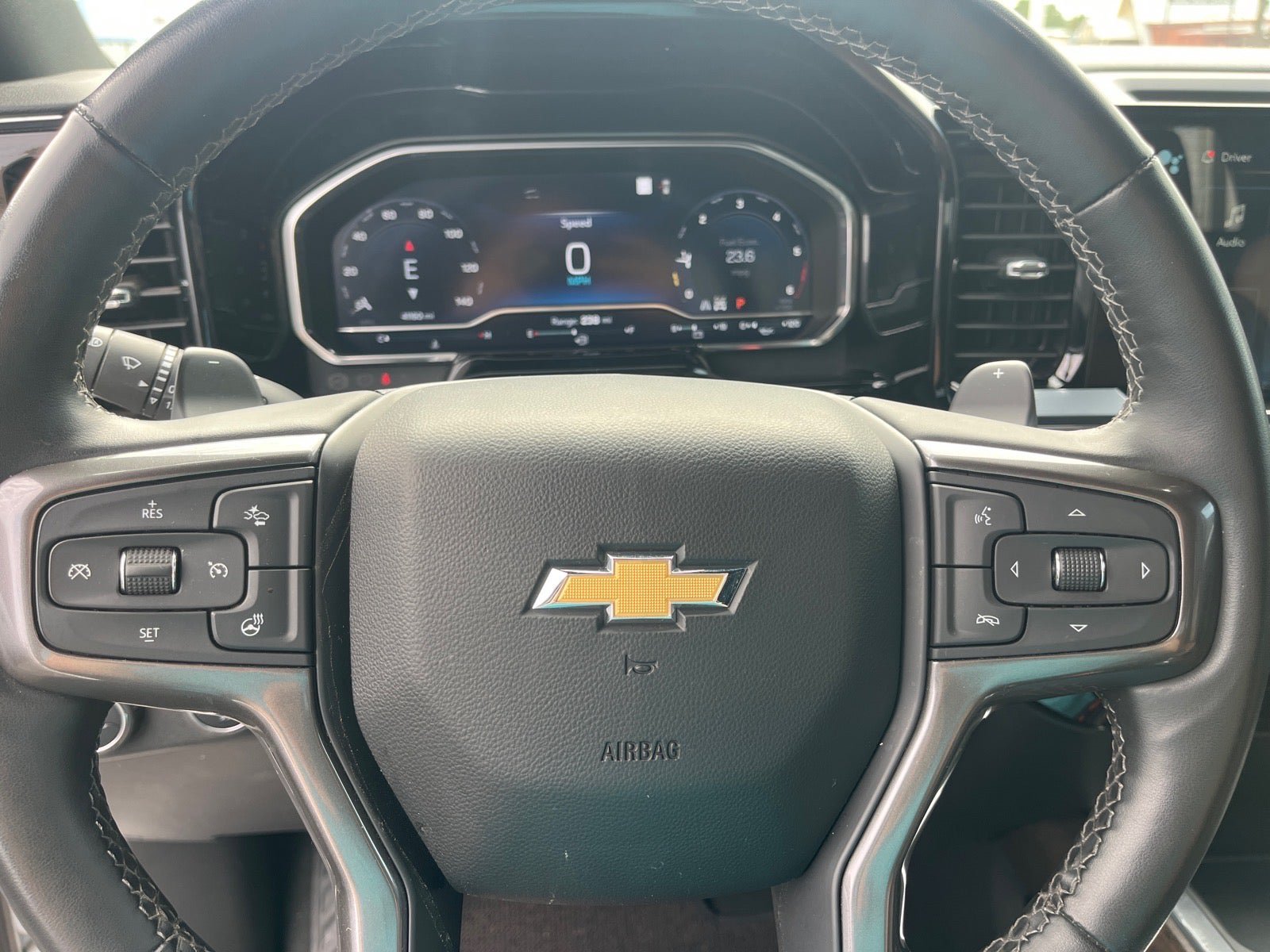 Used 2023 Chevrolet Silverado 1500 High Country w/ Technology Package AWD/4WD image 13