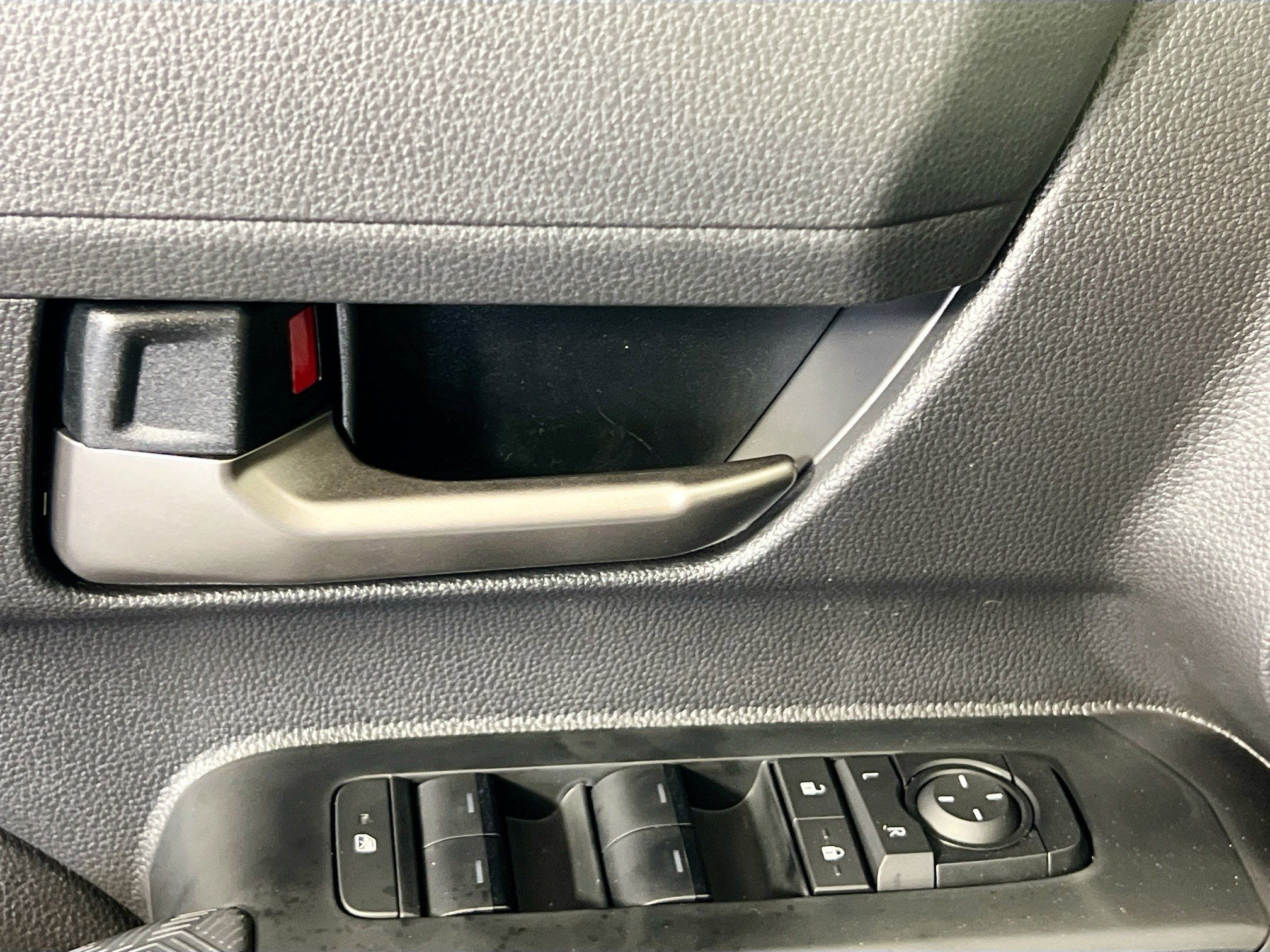 New 2025 Toyota Tacoma TRD Off-Road image 15