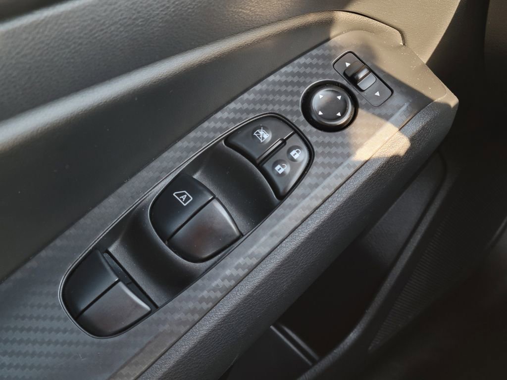 Used 2024 Nissan Altima 2.5 SV image 23