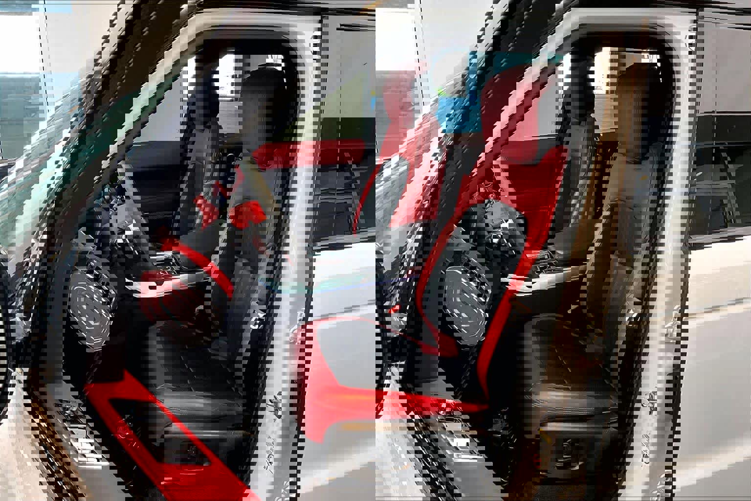 Used 2022 Land Rover Range Rover Sport HST image 8