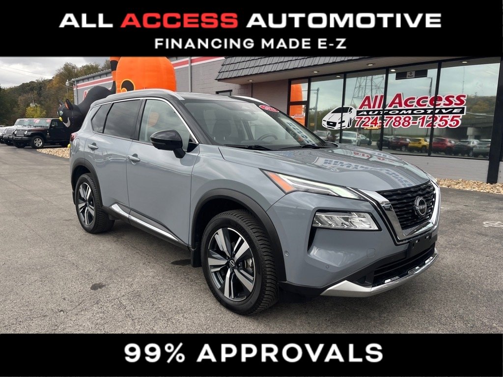 Used 2023 Nissan Rogue Platinum w/ Platinum Premium Package image 2