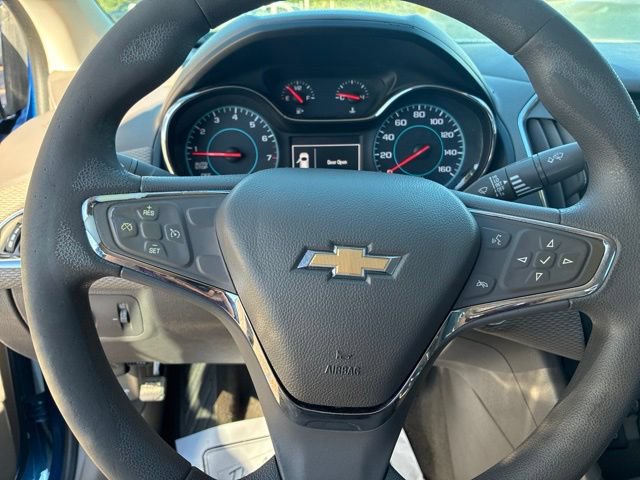 Used 2017 Chevrolet Cruze LT w/ Convenience Package FWD image 21