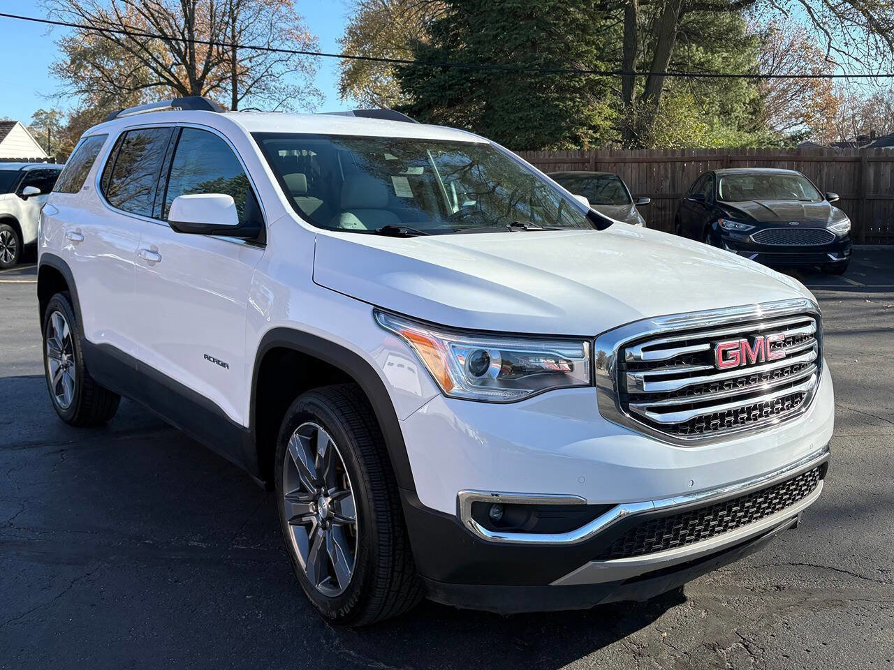 Used 2019 GMC Acadia SLT w/ LPO, Cargo Package image 5