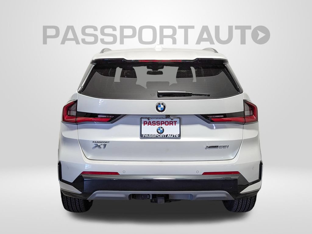 New 2026 BMW X1 xDrive28i w/ Technology Package AWD/4WD image 5