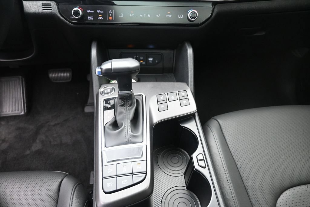 Used 2026 Kia Sportage SX Prestige FWD image 13